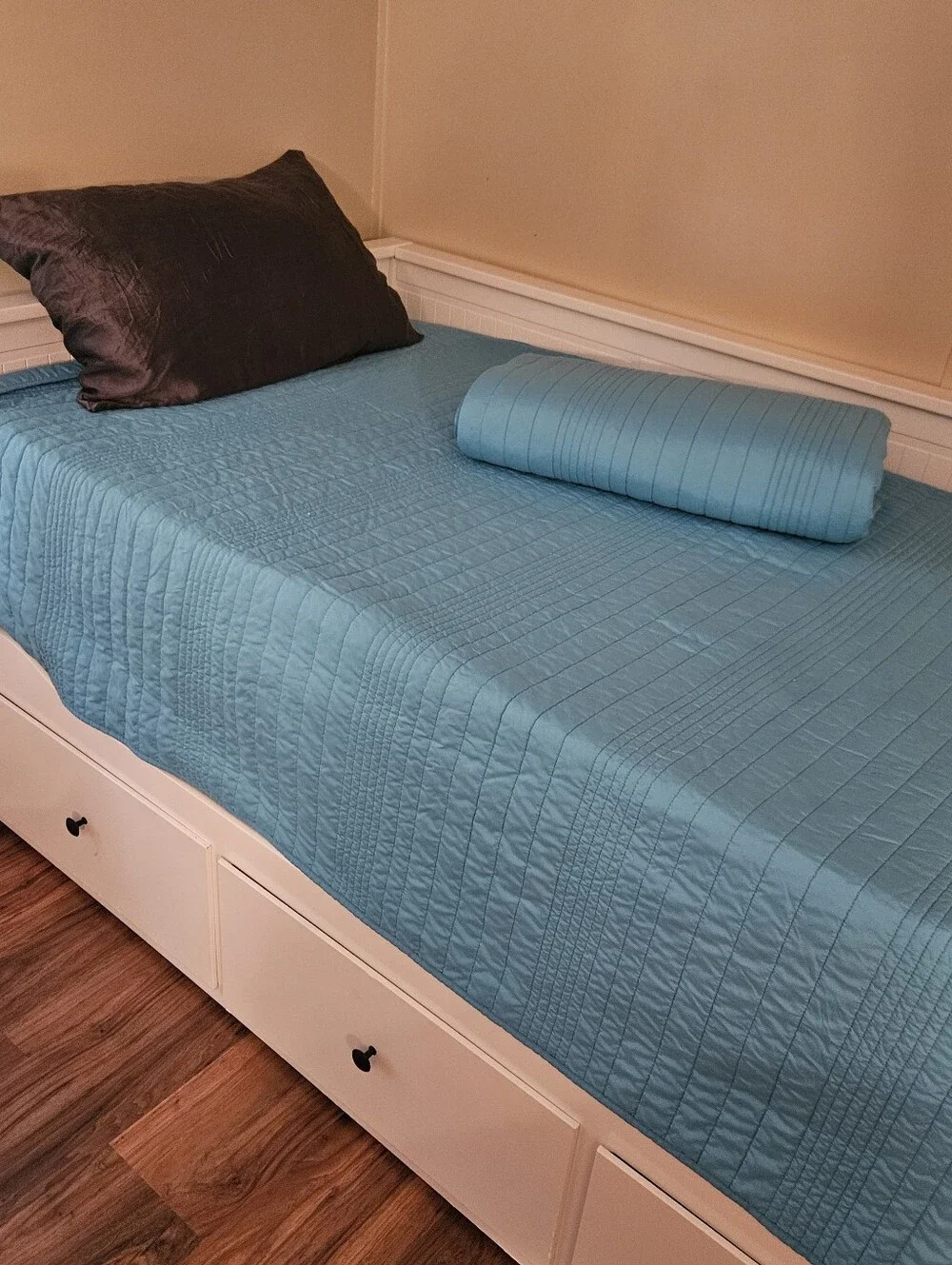 Reversable Quilt EXELLENT CONDITION